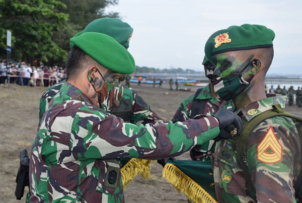 Sebanyak 109 Siswa Dikcabpaif Taruna Akmil Resmi Menyandang Brevet Baret