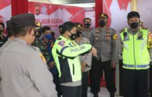 Kapolda Kunjungi Pos GTC, Berikan Vitamin Kepada Para Petugas