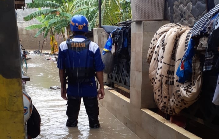 Hujan Deras Terus Mengguyur,  Warga Pamanukan Harus Waspada