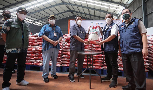 Pemkot Bandung Mulai Salurkan Bansos PPKM Kepada 108.457 KPM