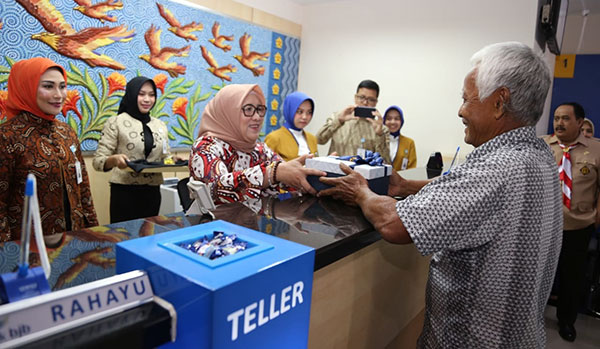 Kredit Komersial bank bjb Triwulan II 2021 Naik 18,8 Persen