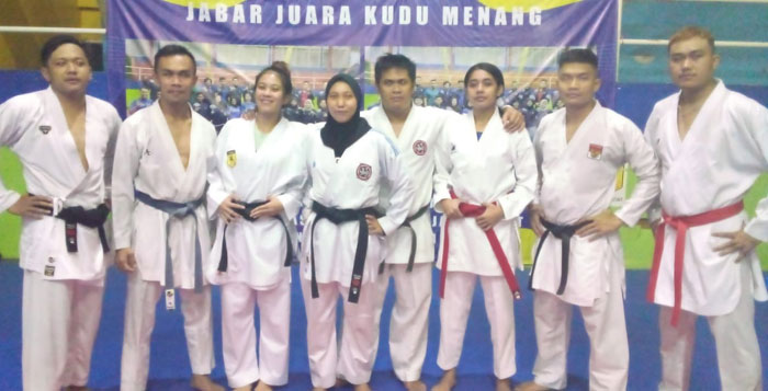 Ketua FORKI Jabar Terbang Ke Papua Dampingi Atletnya Bertanding di PON XX