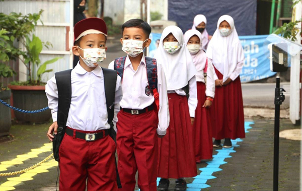 Plt Walikota Yana, Ingatkan Para Siswa Usai PTM Segera Pulang