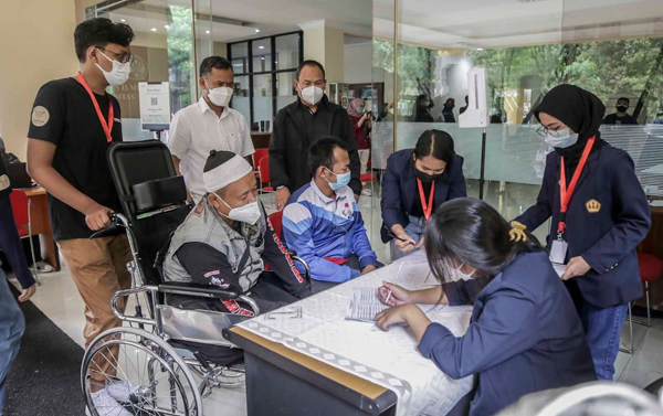 Semarakkan HPN, PWI Jawa Barat Gagas Aksi Donor Darah bagi Disabilitas Bersama Unpad
