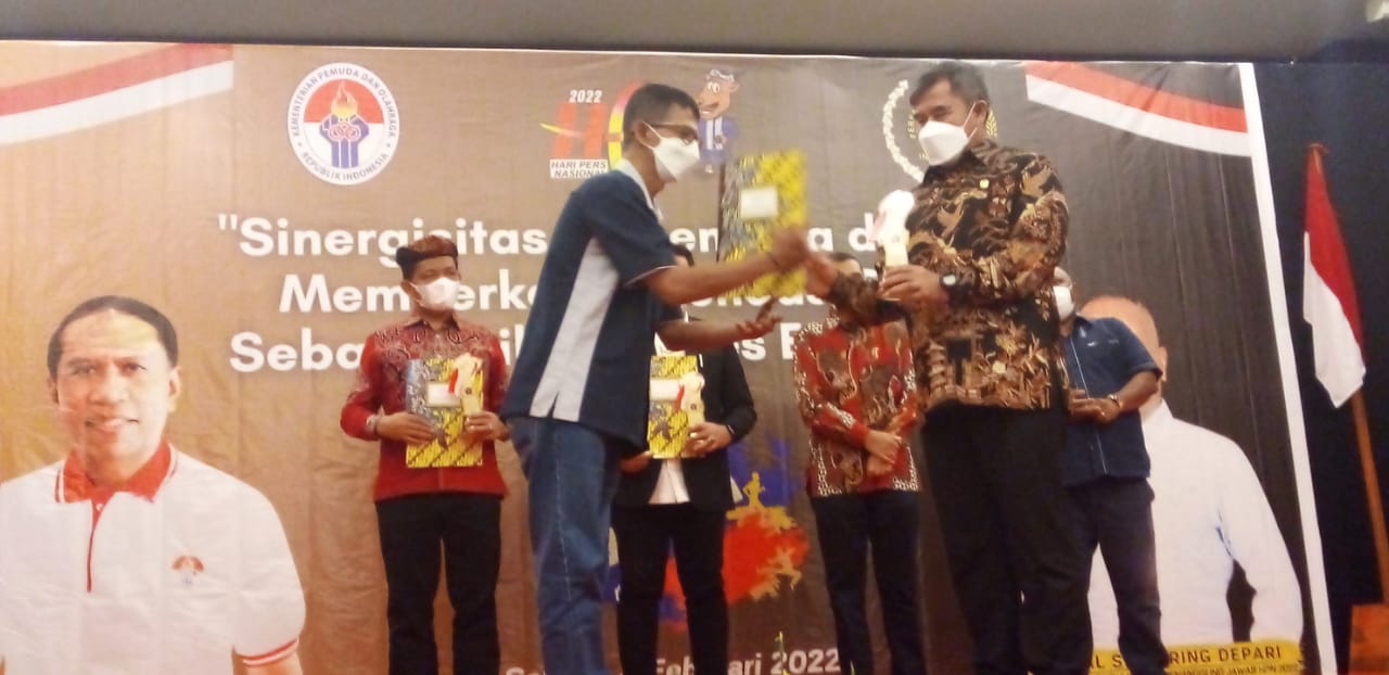 Ketua Umum KONI Jabar Mendapat Penghargaan Inisiator Olahraga Dari SIWO PWI Pusat
