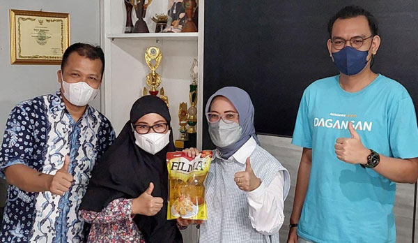 Pemkot Bandung Luncurkan 1.000 Liter Minyak Goreng Bagi Warga Antapani