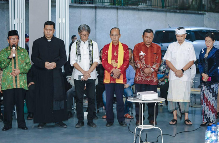 Lintas Agama di Kota Bandung, Adakan Doa Bersama untuk Emmiril