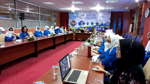 IKWI Gelar Webinar Dengan Tema, Sehat Kelola Dana Fasilitas Pinjol