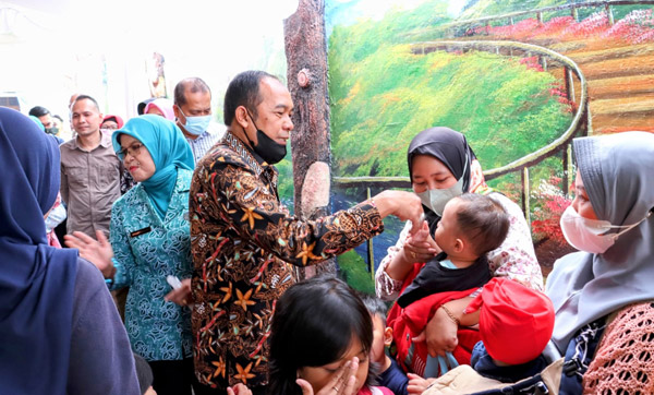Pemkot Cimahi, Gelar Gebyar Imunisasi Gratis
