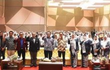 Bupati Ade Sugianto: Bidan Bukan Hanya Profesi, Tetapi Bagaimana Mendapatkan Ladang Amal