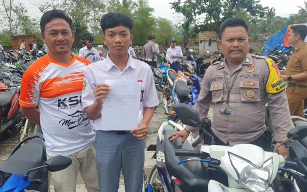 Lantas Polsek Ciawi, Lakukan Binluh dan Penertiban Knalpot Bising