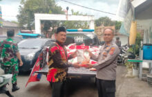 Kapolres Tasikmalaya Kota Kirimkan Seratus  Karung Beras, Terdampak Banjir Sukaresik