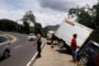 Mobil Box Alami Kecelakaan Tunggal,Tabrak Pembatas Jalan