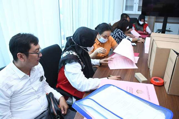 Empat Tersangka Kasus Korupsi di Kementrian Agama Jabar Diserahkan ke JPU