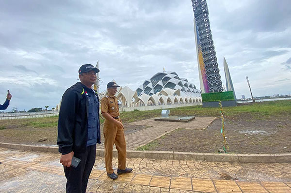 Ketua DPRD : Masjid Raya Al-Jabbar Sementara Ditutup Lakukan Penataan