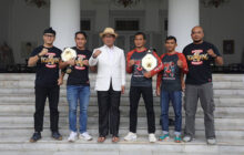 Silaturahmi Bersama Emil, Edwin Senjaya Kenalkan Atlet Juara One Pride MMA