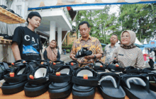 Dari Rajut Sampai Sepatu Hidupkan Festival Sentra Industri Kota Bandung