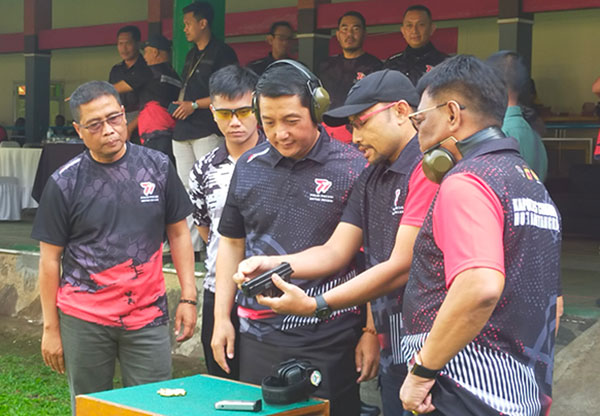 Polres Cimahi Gelar Pertandingan Menembak, Kapolres Cimahi Cup