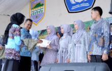 Kepsek SMPN 2 Cihaurbeuti, Lepas 199 Siswa Kelas IX Tahun Ajaran 2022-2023