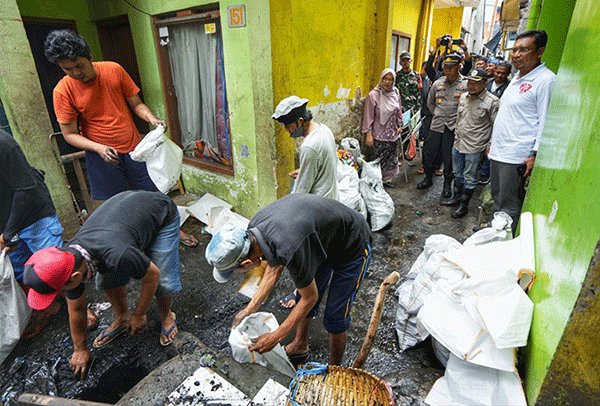 Sampah Masih Jadi Penyebab Banjir, Tedy Rusmawan Usul Kang Pisman Makin Meluas