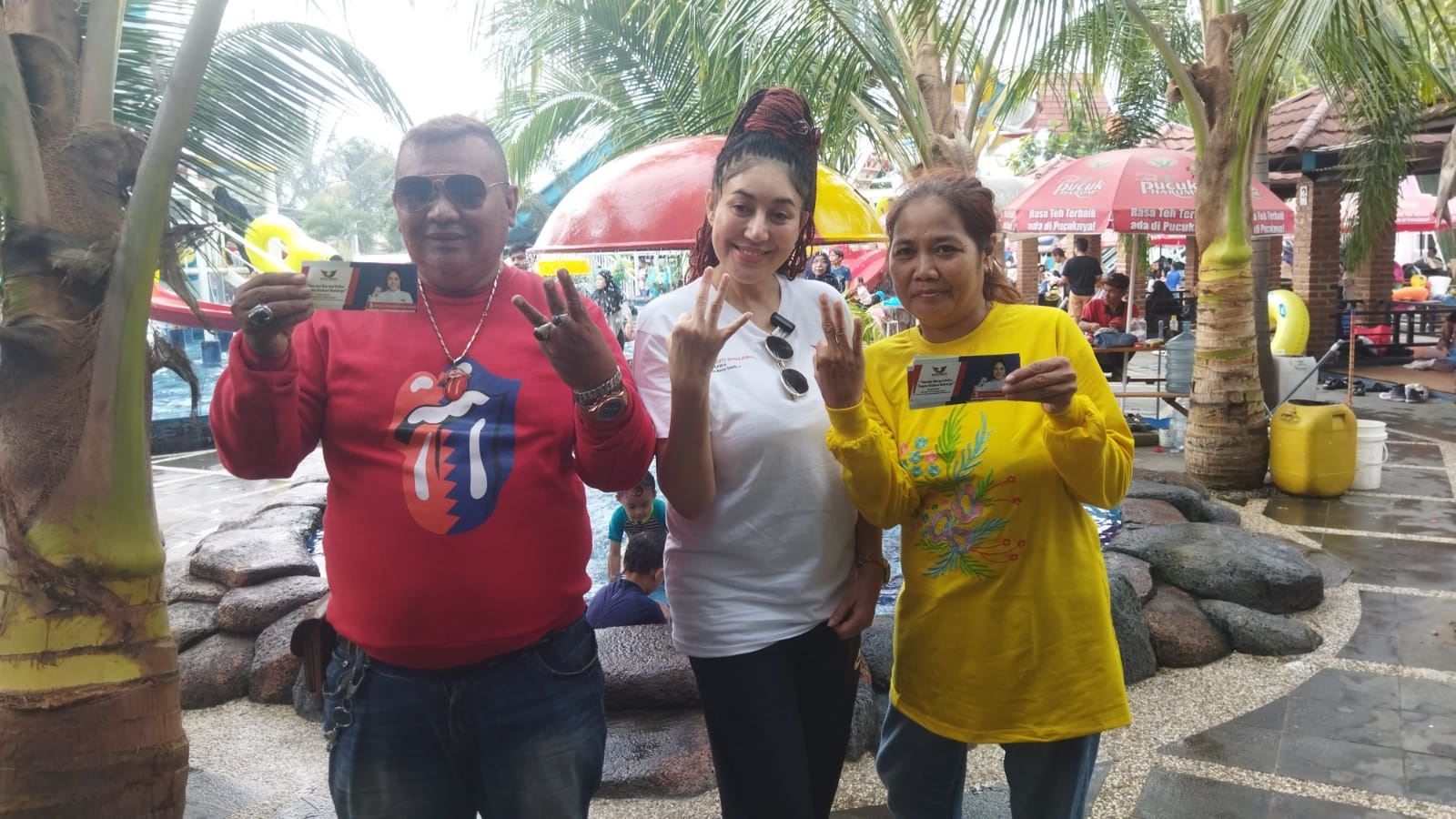 Calon Anggota DPR RI Sania Siti Tuti Susilawati Kunjungi Victory Waterpark Sadu