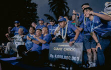 Pawai Kemenangan Persib, Kota Bandung Lautan Biru!