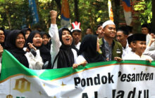 Sebanyak 600 Santri Dari 40 Pompes di Cimahi Peringati HSN