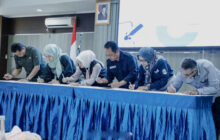 Pj. Gubernur Jabar : Penandatanganan Pakta Integritas Disdik Jabar, Bangun Pegawaian Bersih, Transparan, dan Akuntabel