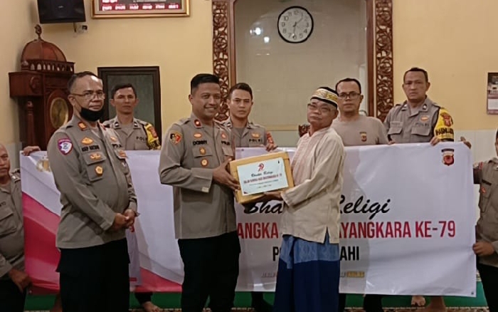Sambut Hari Bhayangkara ke-79, Polsek Cimahi Lakukan Kegiatan Baksos di Wilayah Binaan
