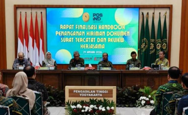 Tekan Risiko Kesalahan Administrasi, MA RI dan PT Pos Indonesia Standarkan Petugas Pengantar Dokumen Peradilan