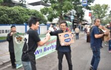 Solidaritas Ramadan, Pokja PWI Kota Bandung dan Mitra Salurkan 300 Takjil untuk Warga