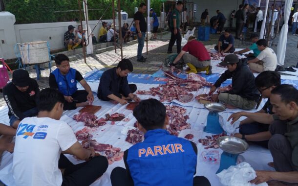 BRI Ubah Pola Kurban Korporasi, Insan BRILian Bandung Sebar Hewan Kurban Langsung ke Kampung-Kampung