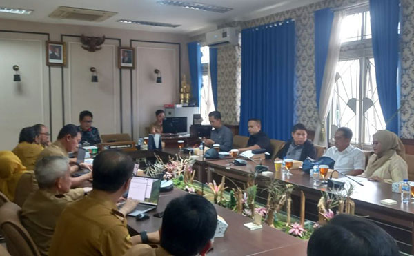 Bapemperda DPRD Kota Bandung Bahas Usulan Raperda untuk Propemperda Tahap I Tahun 2026