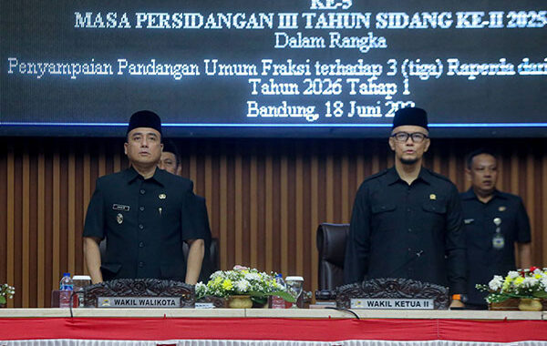 Tiga Raperda Pemkot Bandung Masuki Tahap Pandangan Umum Fraksi DPRD