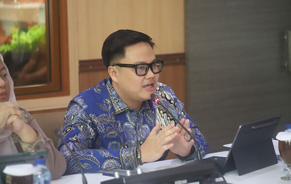 Pansus 18 DPRD Kota Bandung mematangkan pembahasan Raperda  Perusahaan Persero BPR
