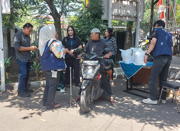 Bantuan 30 Kg Beras Ringankan Kebutuhan Warga, DKPP Kota Bandung Pastikan Kualitas Terjaga