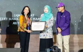 BRI Region 9 Bandung Perkuat UMKM di Era AI, Dewi Hestiningrum Sari Raih Penghargaan