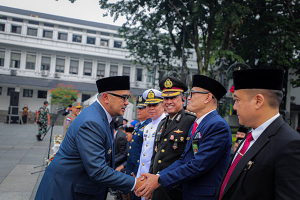 Dalam Kondisi Sakit, Wali Kota Pimpin Upacara Hari Kesaktian Pancasila